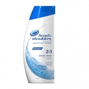 Head & Shoulders Classic Clean 2 in 1 Dandruff Shampoo & Conditioner 23.7 Fluid ounce (Pack of 2)